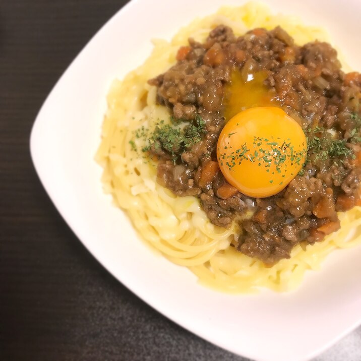 ひき肉たっぷりキーマ風カレーの２日目パスタ